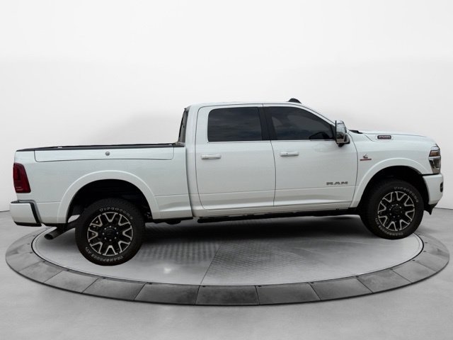 Used 2026 RAM 2500 Limited AWD/4WD image 2