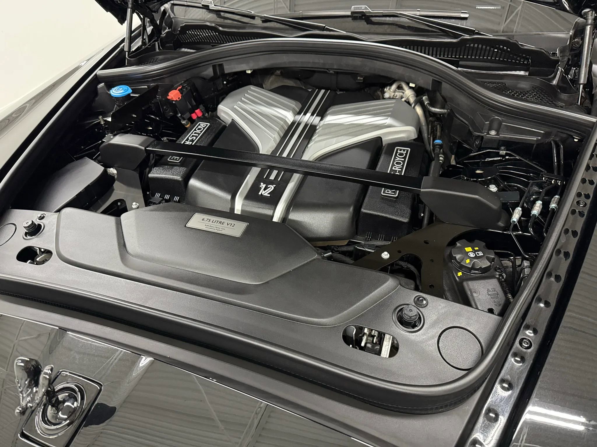 Used 2024 Rolls-Royce Cullinan image 60