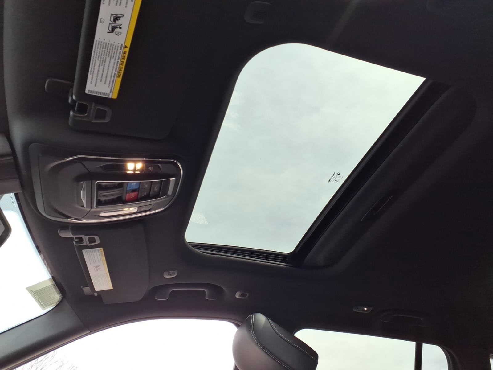 New 2026 Jeep Grand Cherokee Altitude AWD/4WD image 9