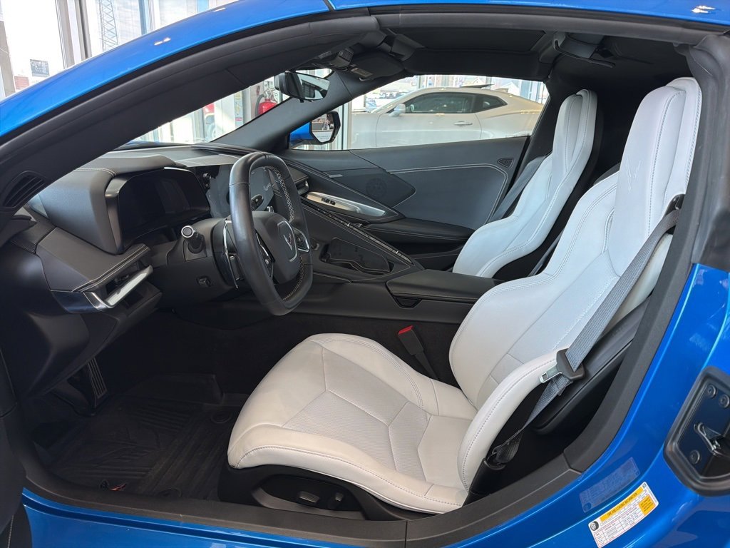 Used 2024 Chevrolet Corvette Stingray Coupe image 9