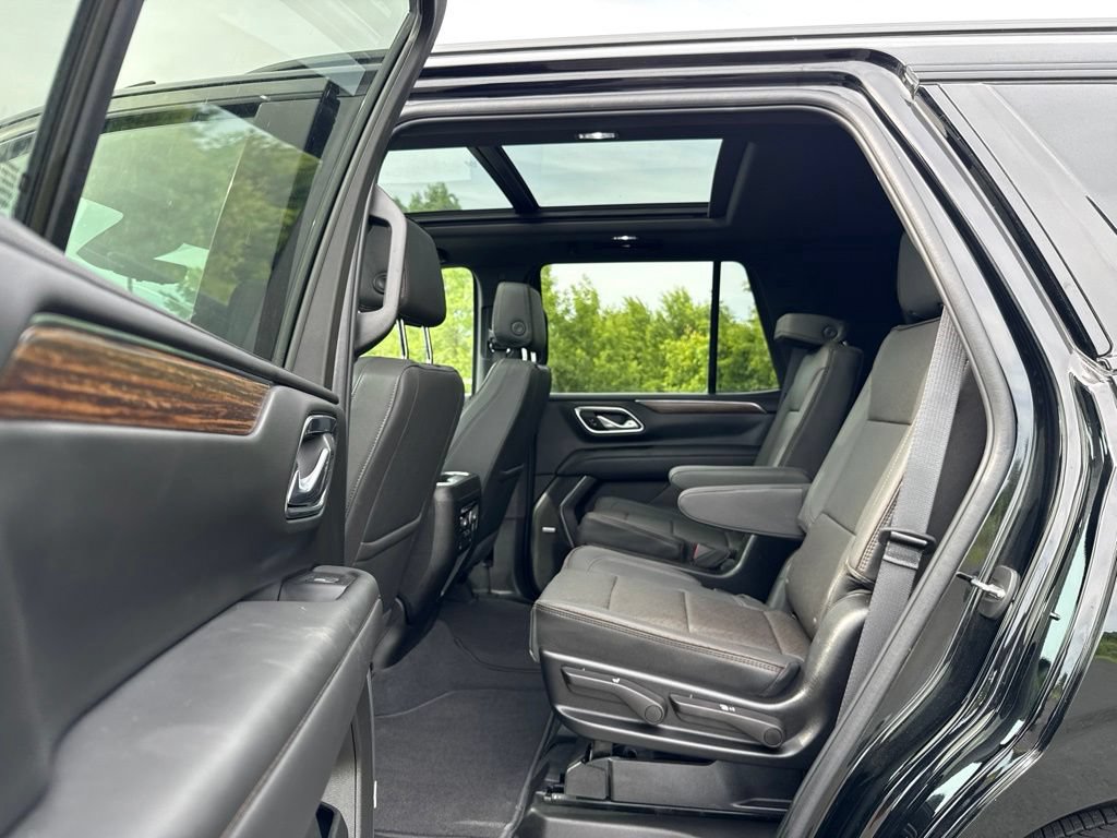 Used 2024 Chevrolet Tahoe High Country AWD/4WD image 26
