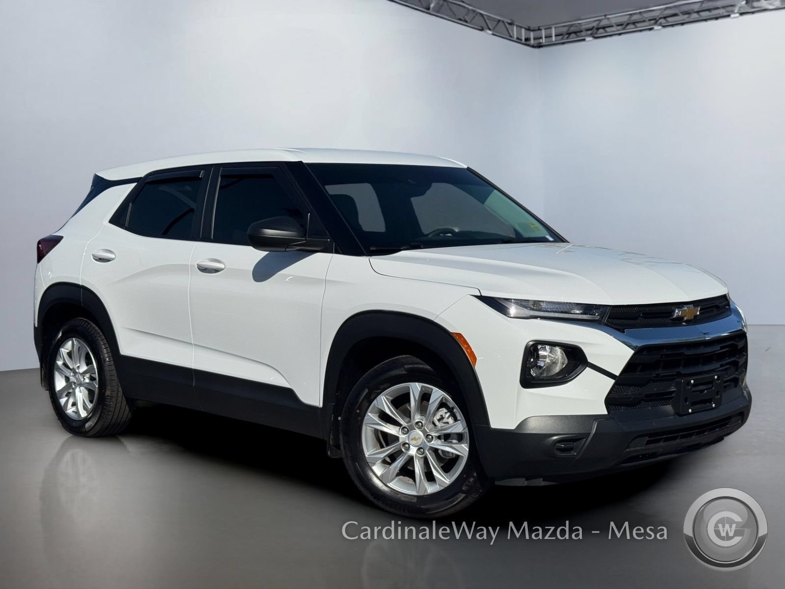 Used 2022 Chevrolet TrailBlazer LS FWD image 2