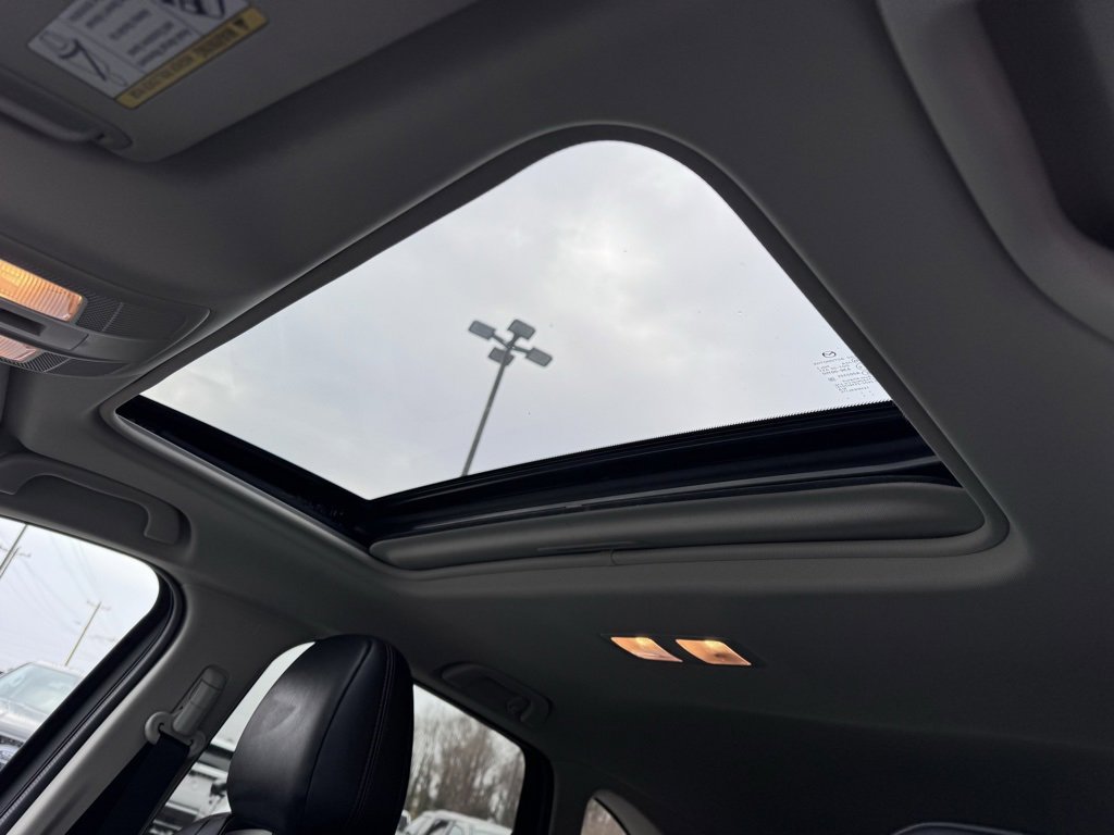 Used 2024 MAZDA CX-5 Carbon Edition image 12