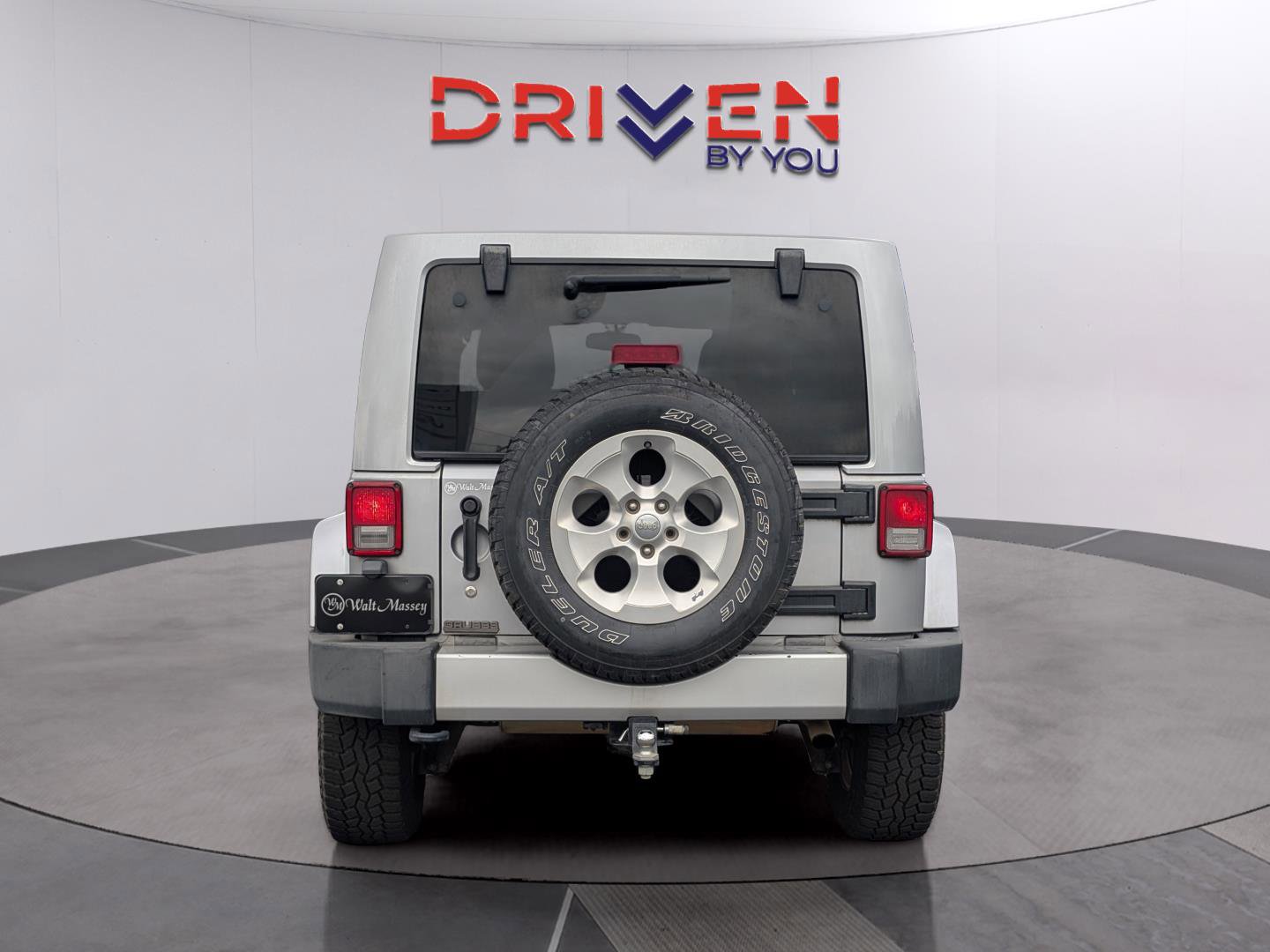 Used 2013 Jeep Wrangler Unlimited Sahara w/ Max Tow Pkg AWD/4WD image 4
