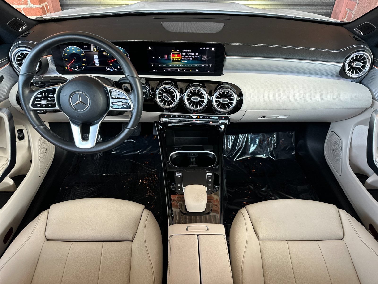 Used 2021 Mercedes-Benz CLA 250 w/ Premium Package image 17
