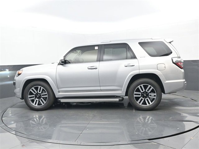 Used 2022 Toyota 4Runner Limited image 22