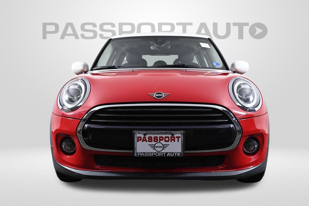 Used 2021 MINI Cooper 4-Door Hardtop w/ 6.5" Touchscreen Package FWD image 2