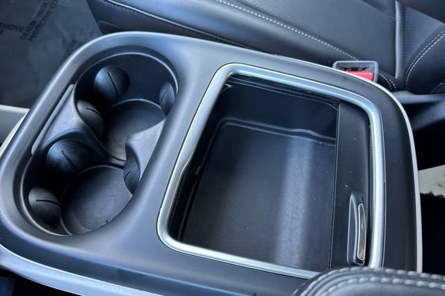 Used 2023 Chrysler Pacifica Touring-L image 33