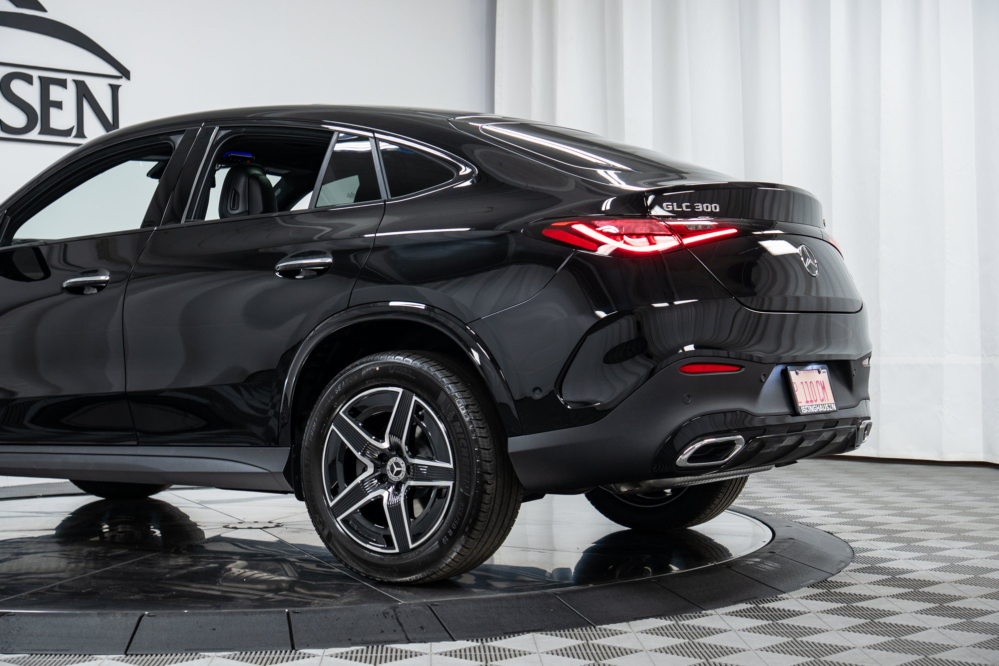 Used 2026 Mercedes-Benz GLC 300 4MATIC image 29