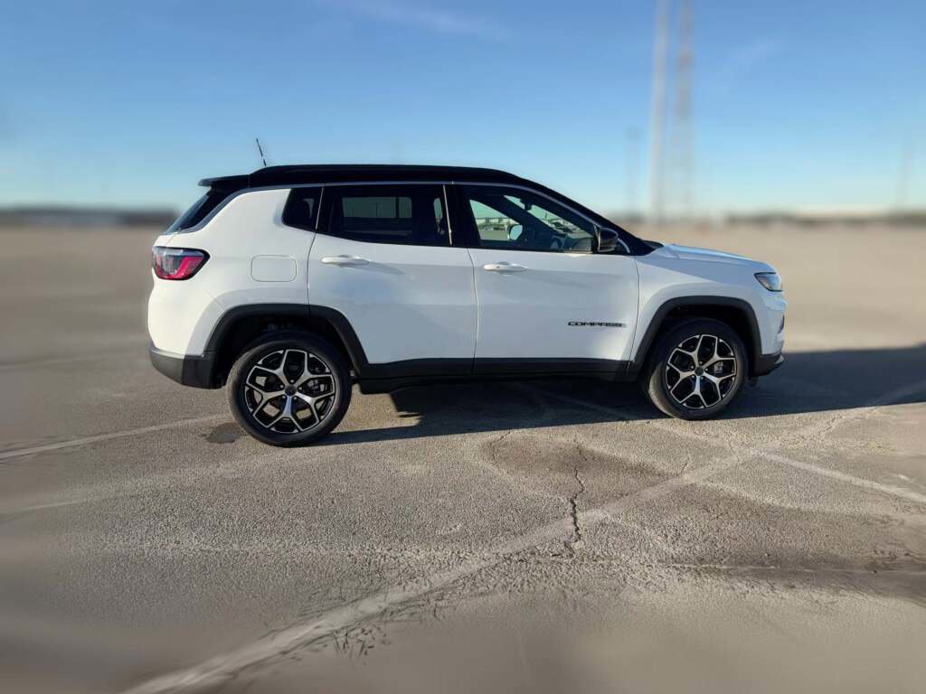 New 2026 Jeep Compass Limited image 13