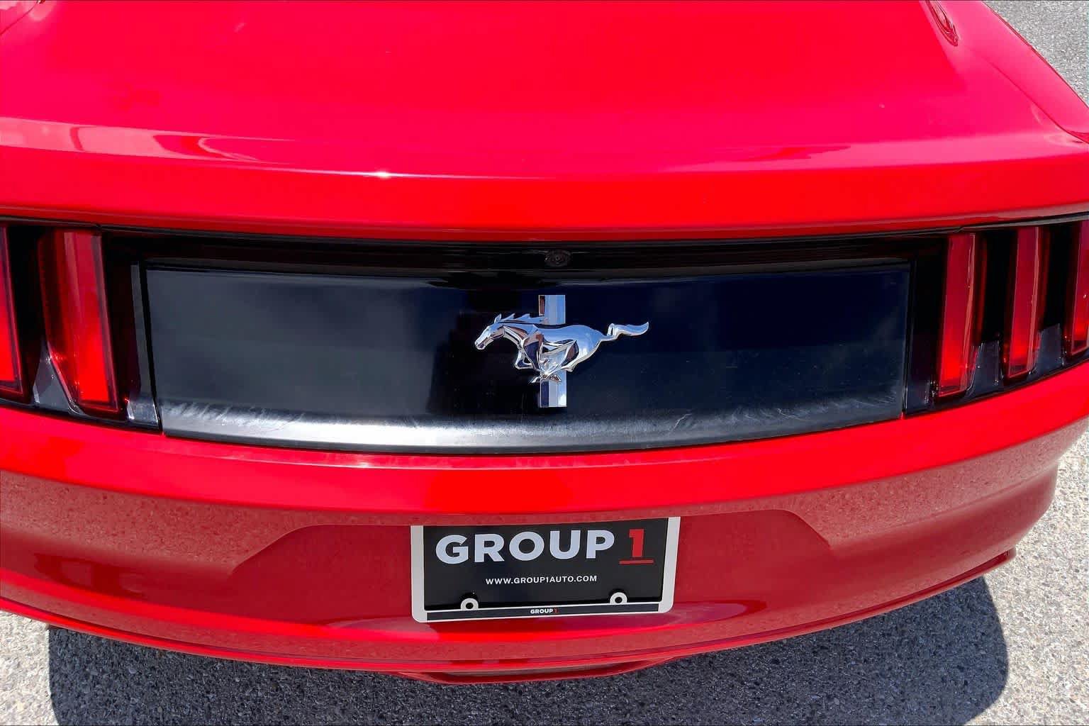 Used 2015 Ford Mustang Coupe RWD image 28