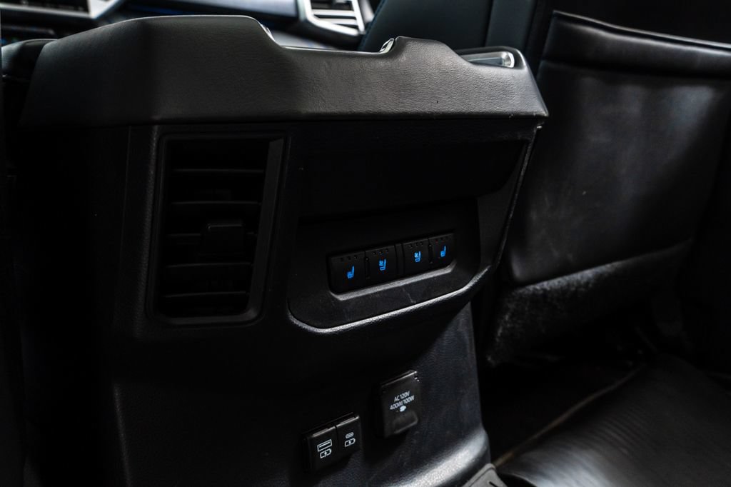Used 2023 Toyota Tundra Platinum AWD/4WD image 29