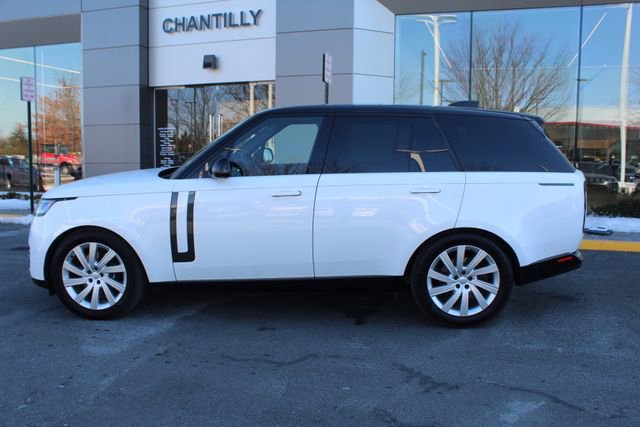 Used 2024 Land Rover Range Rover SE image 6