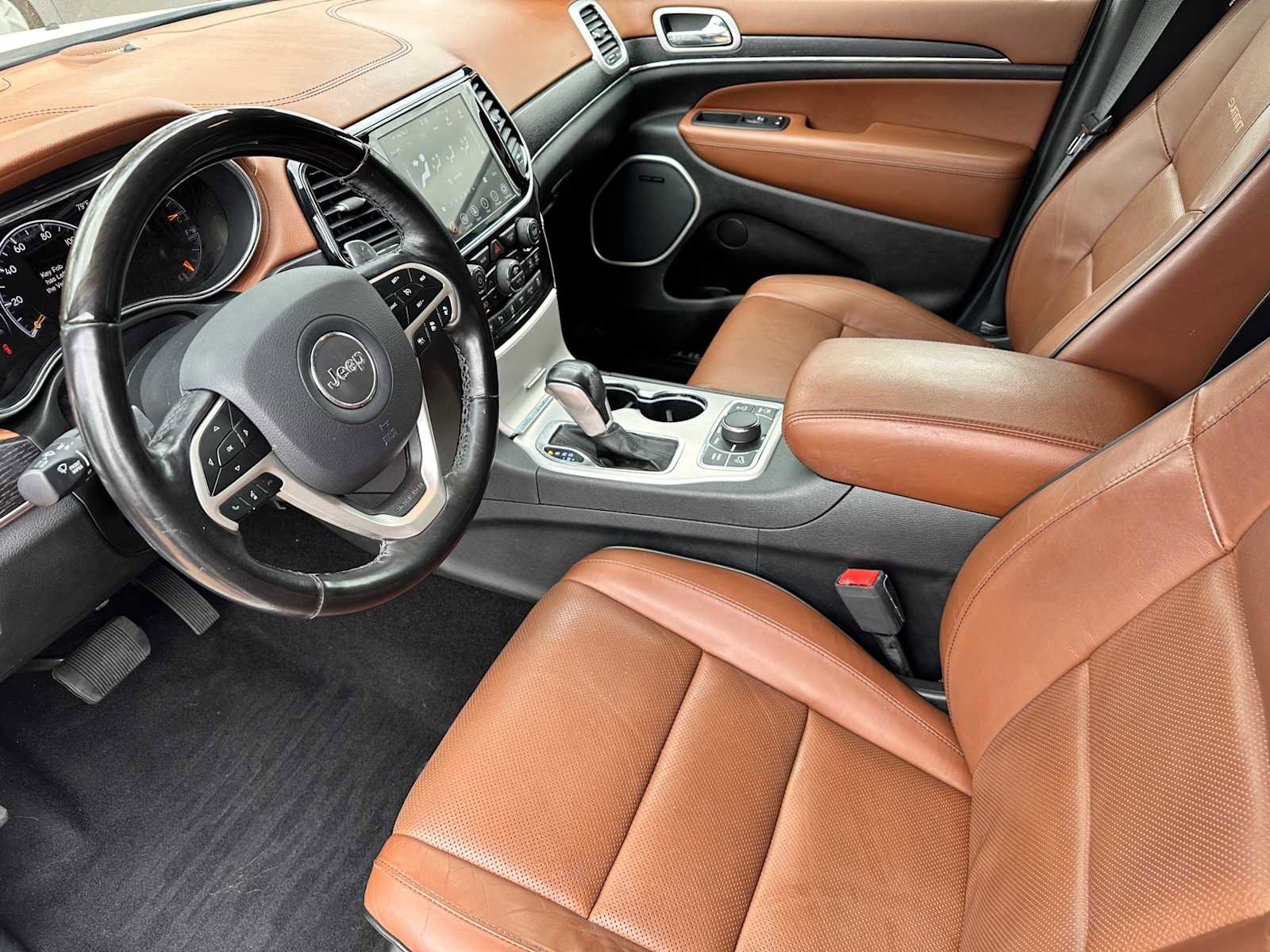 Used 2020 Jeep Grand Cherokee Summit AWD/4WD image 8