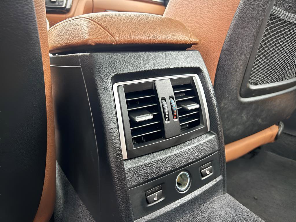 Used 2016 BMW 340i Sedan image 19