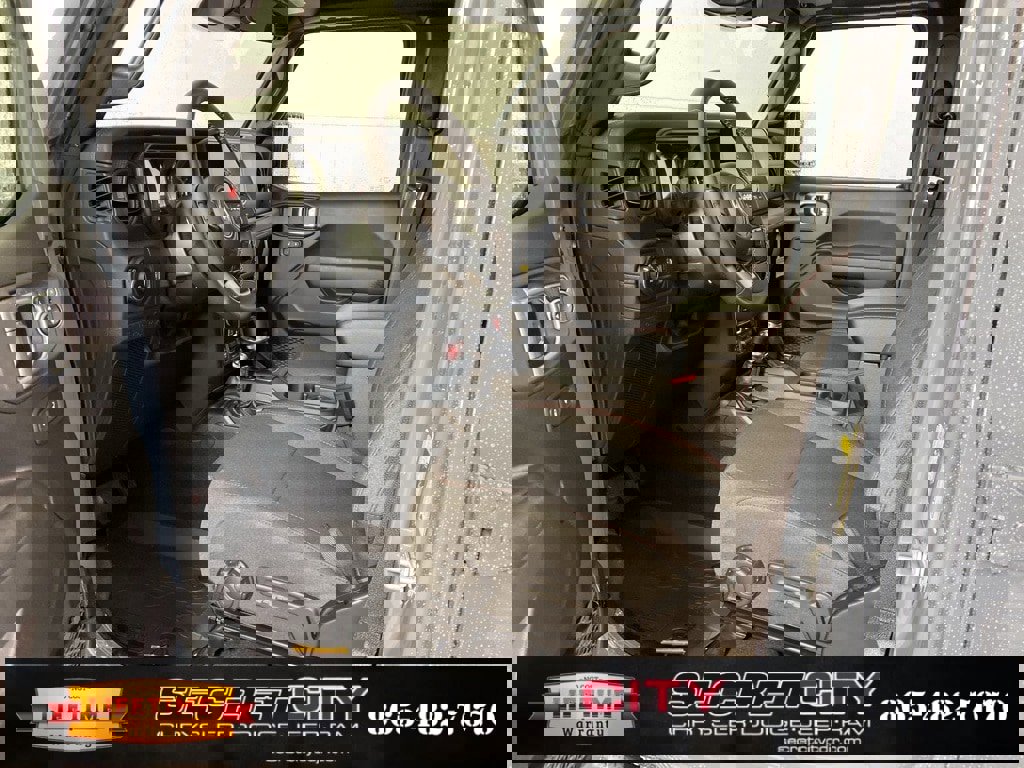 New 2026 Jeep Wrangler Unlimited Rubicon w/ Steel Bumper Group image 11