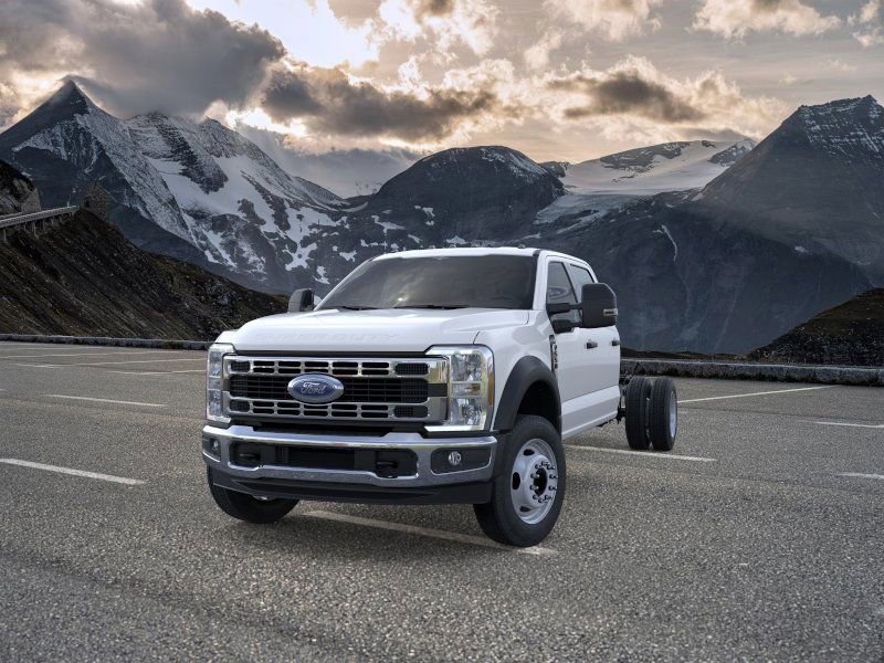 New 2026 Ford F550 2WD Crew Cab image 3