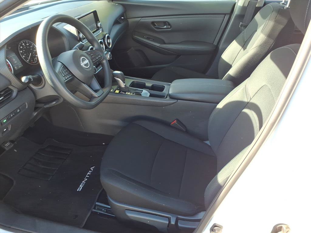 Used 2025 Nissan Sentra S FWD image 5