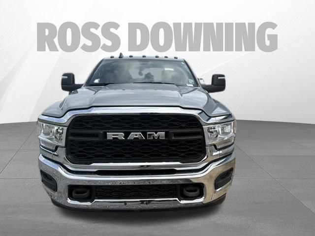 Used 2024 RAM 2500 Tradesman w/ Chrome Appearance Group AWD/4WD image 2
