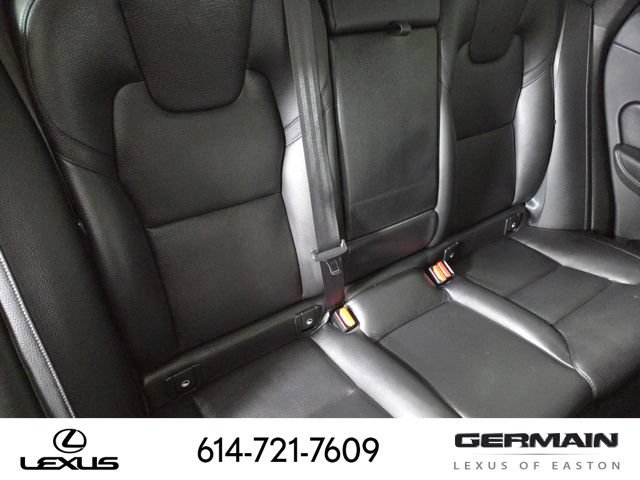Used 2022 Volvo XC60 B5 Momentum AWD/4WD image 21