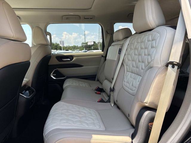 New 2026 Nissan Armada Platinum image 7