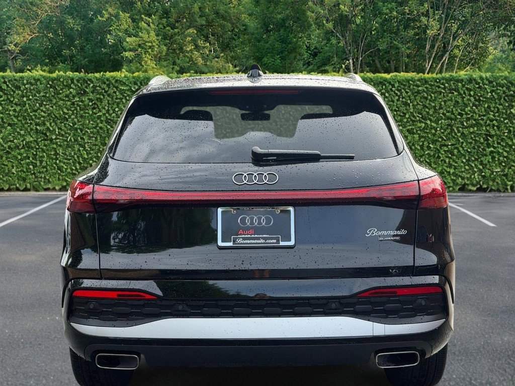 Used 2025 Audi Q5 Premium w/ Convenience Package AWD/4WD image 5