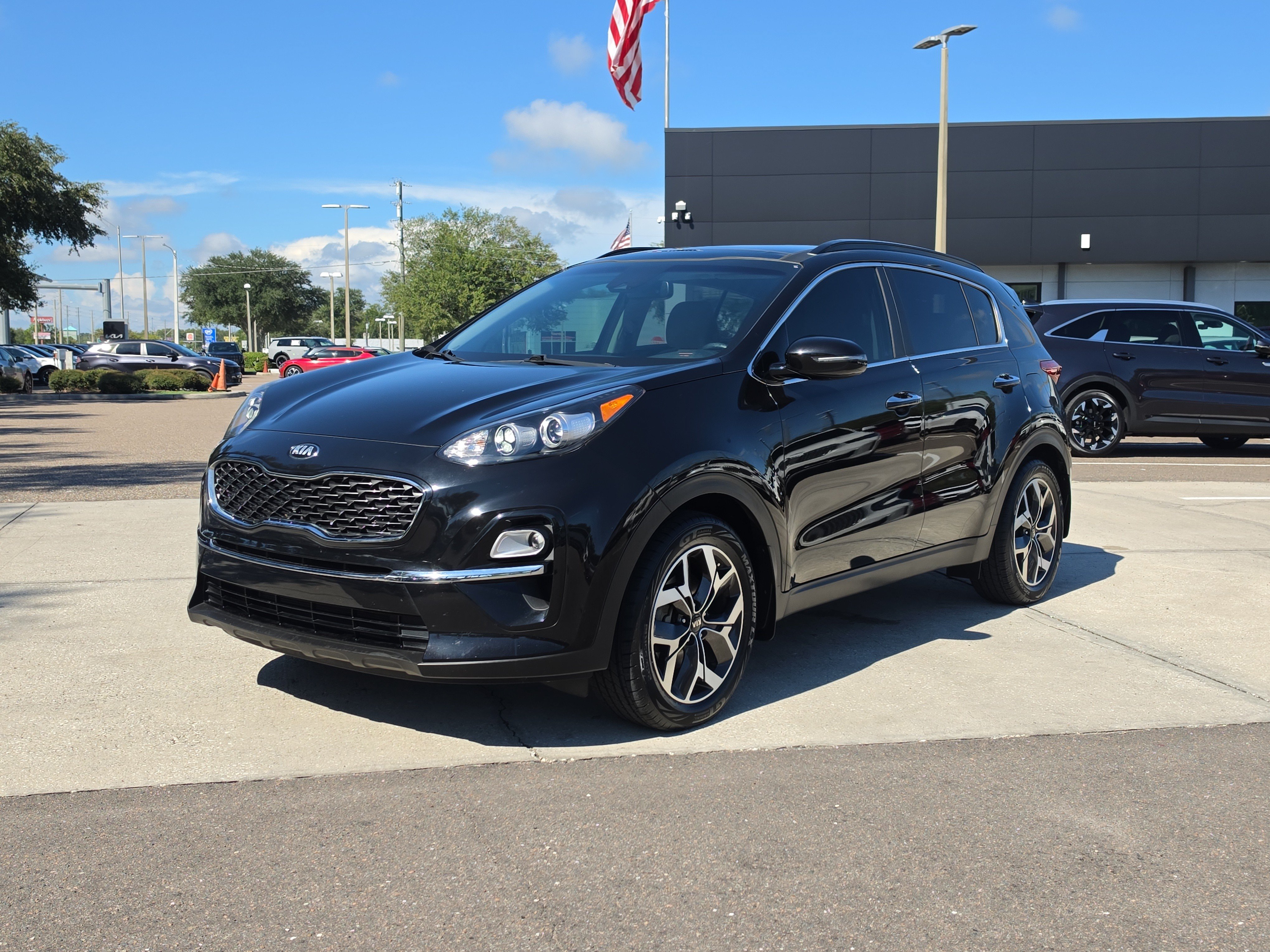 Certified 2022 Kia Sportage EX FWD image 4