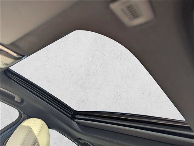 Certified 2025 BMW 330i Sedan w/ Premium Package image 16