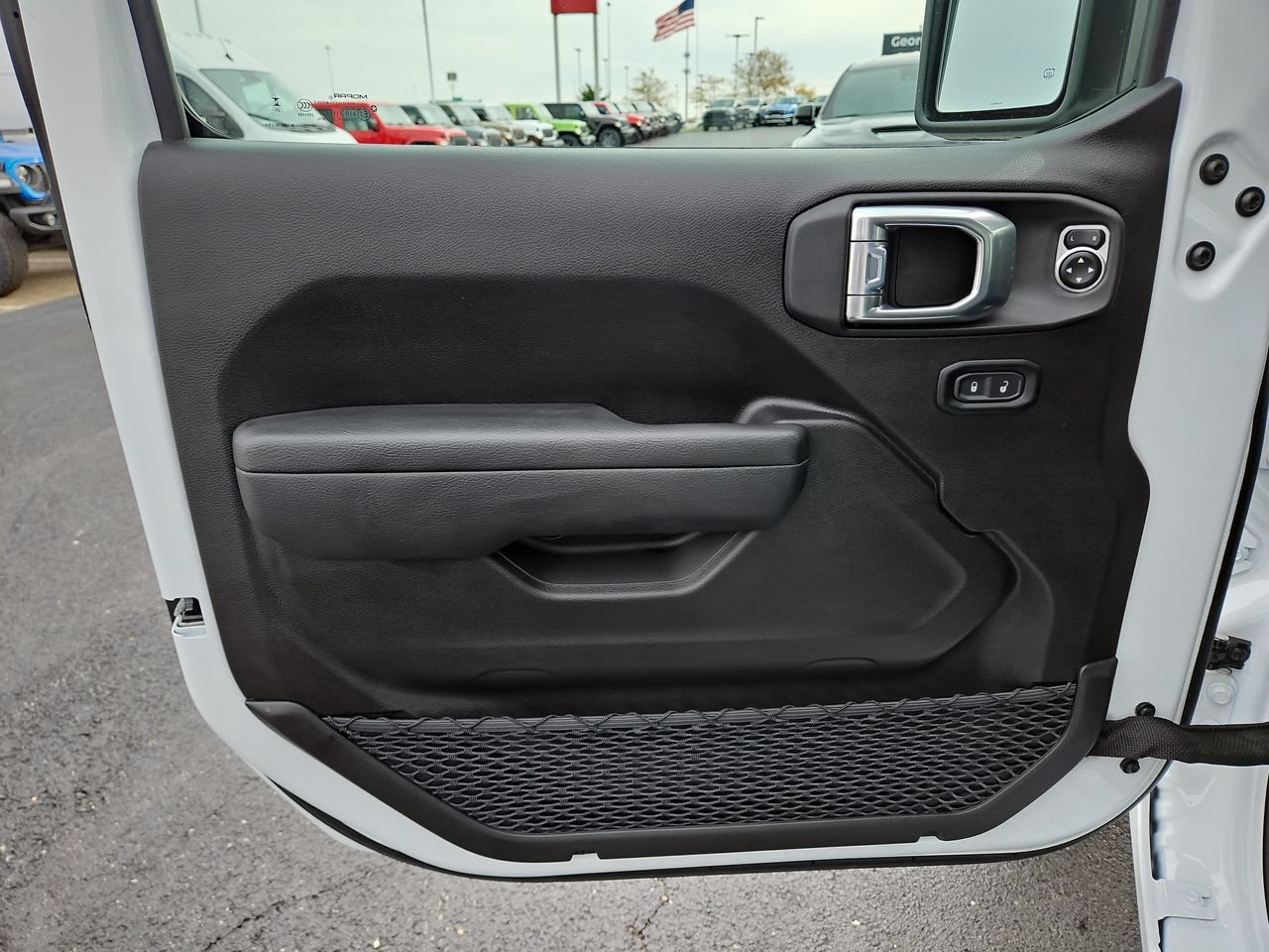 New 2026 Jeep Gladiator Sport AWD/4WD image 18