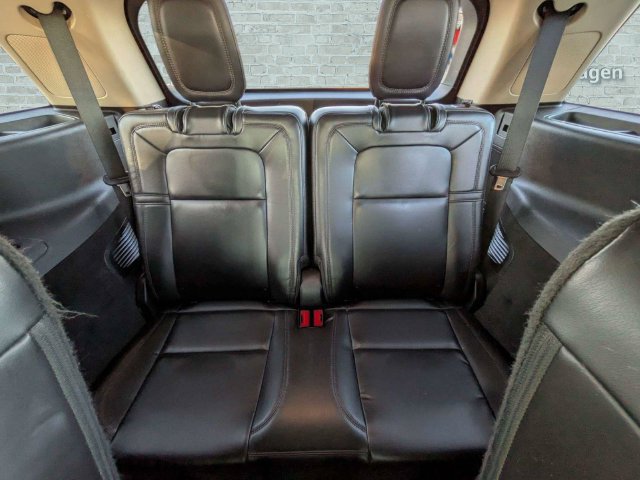 Used 2020 Lincoln Aviator Reserve w/ Equipment Group 202A AWD/4WD image 15