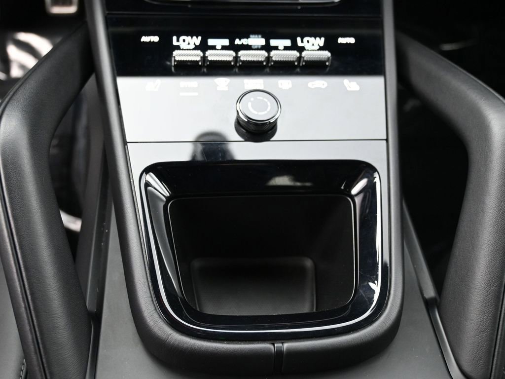 Certified 2024 Porsche Cayenne Turbo image 18