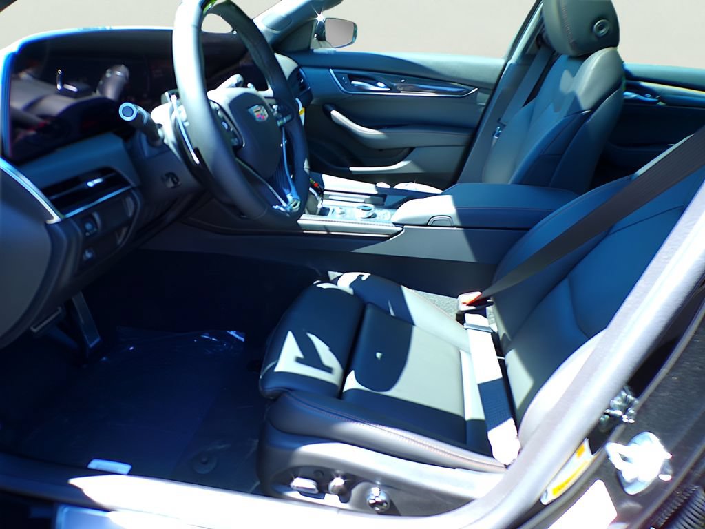 New 2026 Cadillac CT5 V w/ Technology Package AWD/4WD image 7