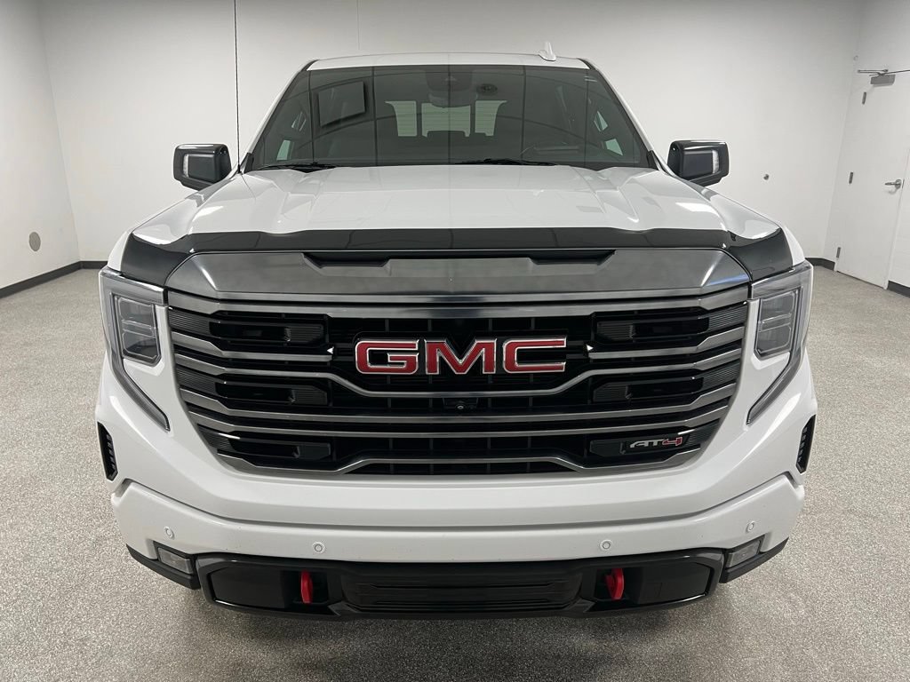 Used 2023 GMC Sierra 1500 AT4 w/ Technology Package AWD/4WD image 3