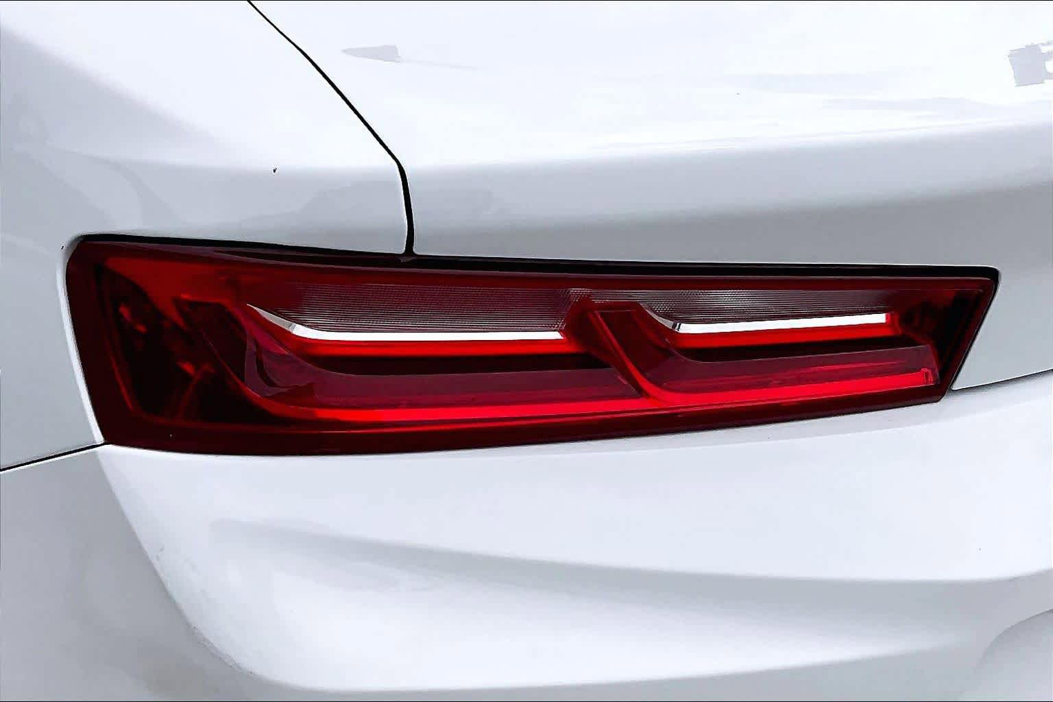 Used 2018 Chevrolet Camaro LT RWD image 25