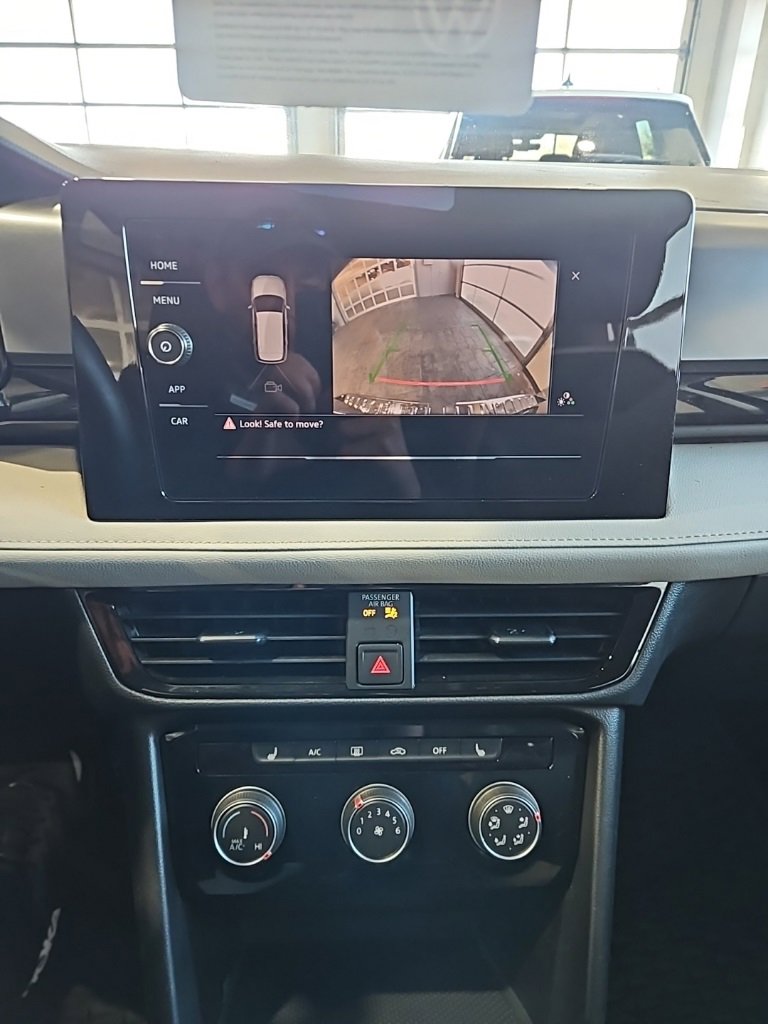 Used 2025 Volkswagen Taos S image 29