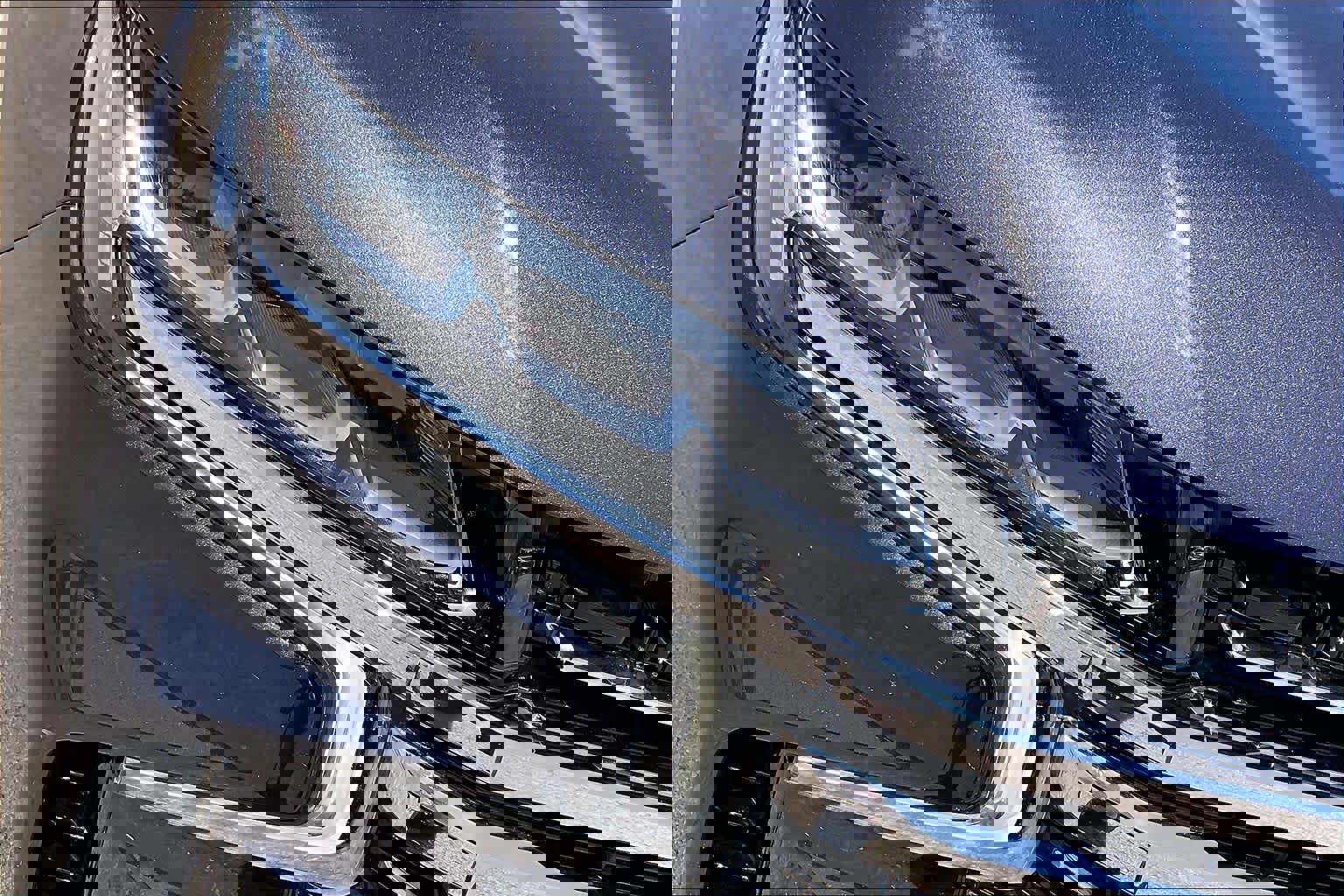 Used 2023 Chevrolet Suburban LT w/ Luxury Package image 27