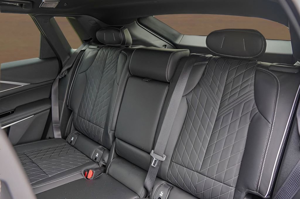 New 2026 Cadillac Lyriq V w/ LPO, Floor Liner Package image 23