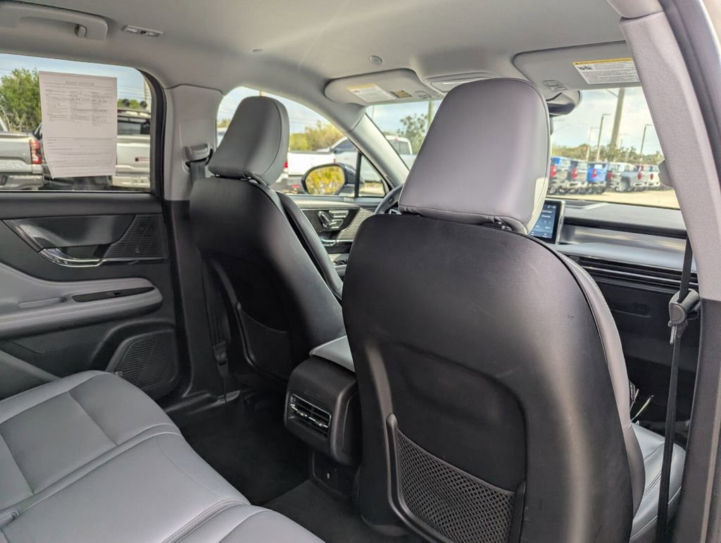 Used 2022 Lincoln Corsair FWD image 12