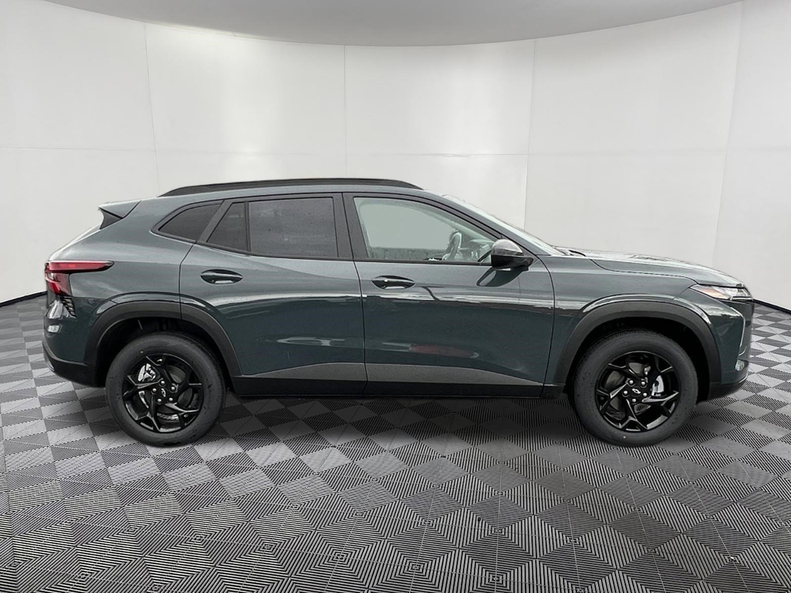 New 2026 Chevrolet Trax LT w/ Driver Confidence Package image 7