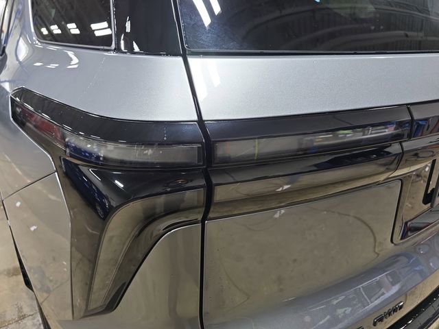 New 2026 Chevrolet Traverse RS w/ LPO, Floor Liner Package image 36