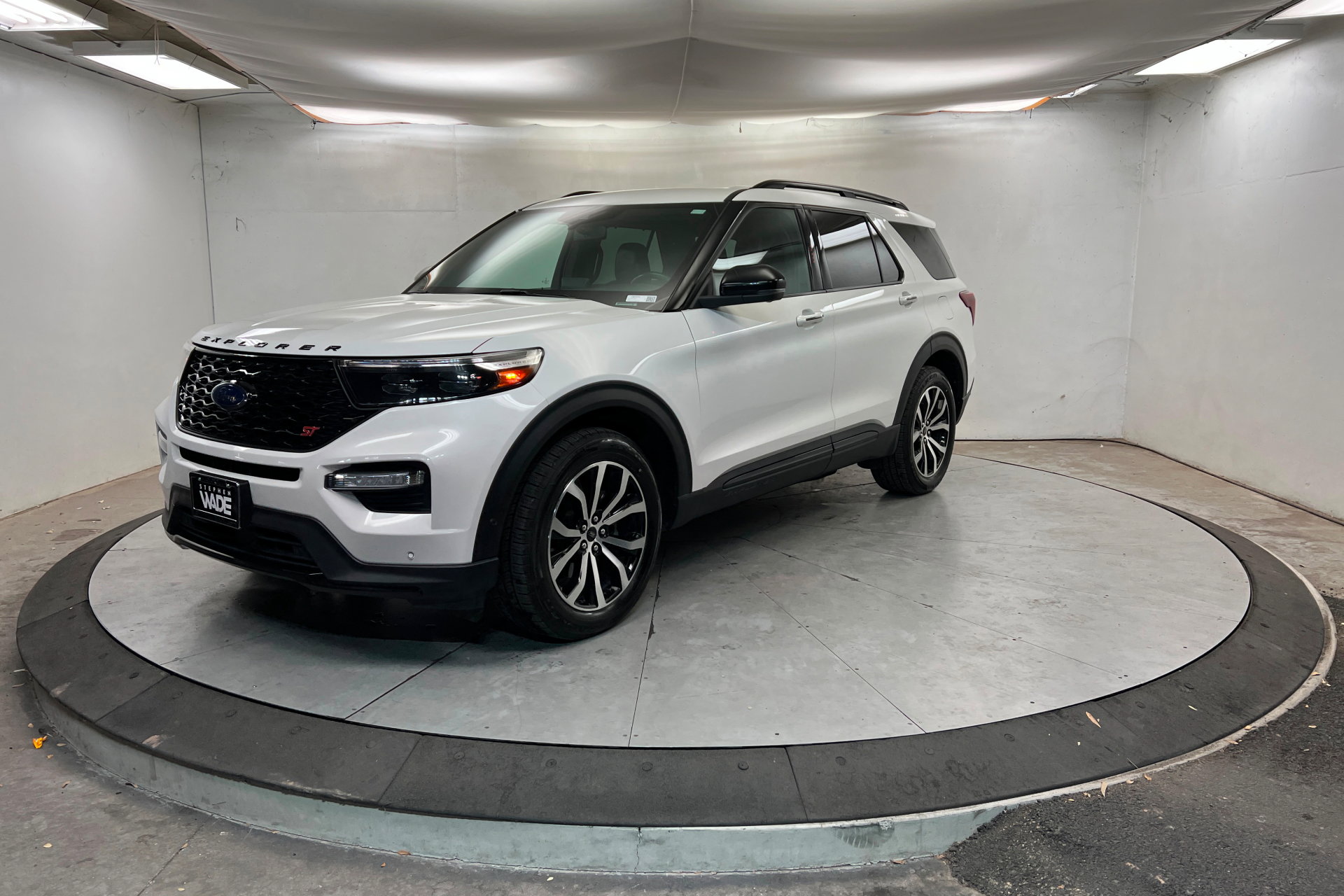 Used 2020 Ford Explorer ST w/ Premium Technology Package