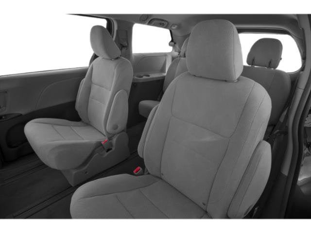 Used 2019 Toyota Sienna XLE w/ XLE Navigation Package AWD/4WD image 17