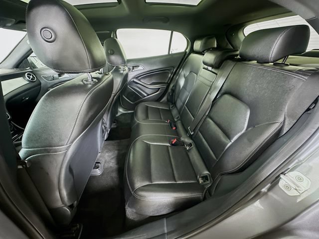 Used 2017 Mercedes-Benz GLA 250 4MATIC image 33