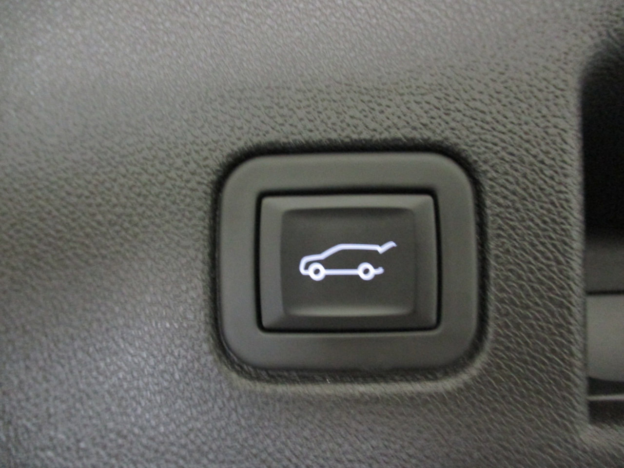 Used 2023 Chevrolet Equinox LT image 14