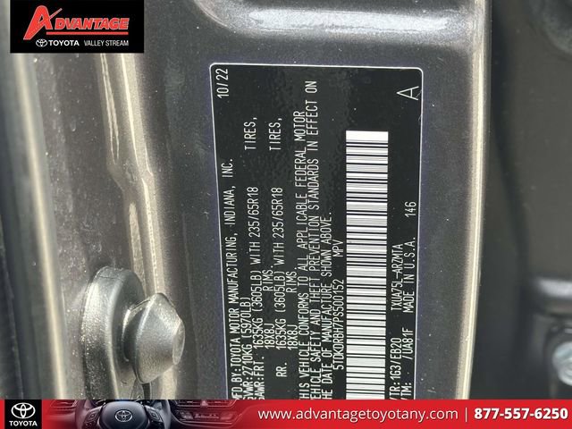 Used 2023 Toyota Highlander XLE AWD/4WD image 25