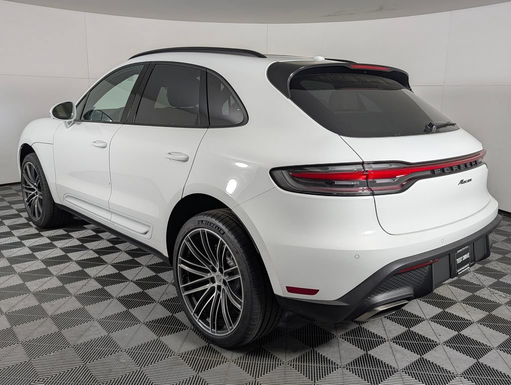New 2026 Porsche Macan AWD/4WD image 3