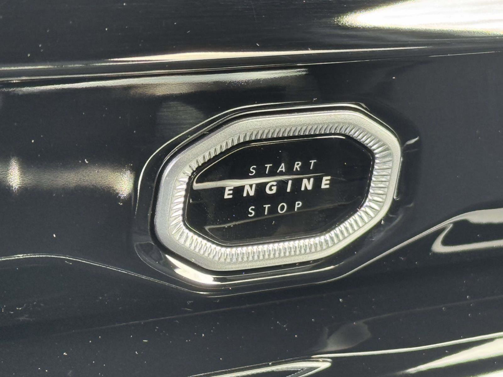 New 2026 Jeep Grand Cherokee Altitude AWD/4WD image 6