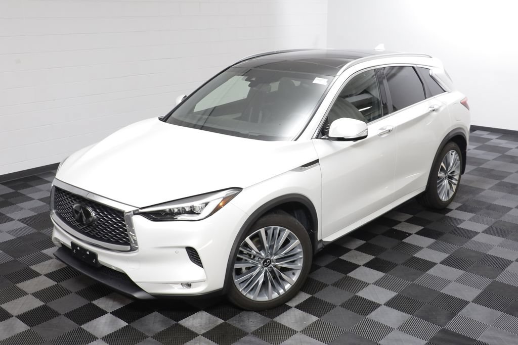 Used 2023 INFINITI QX50 Autograph AWD/4WD image 2