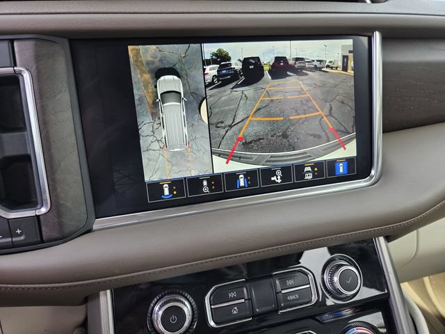 Used 2023 GMC Yukon Denali AWD/4WD image 12