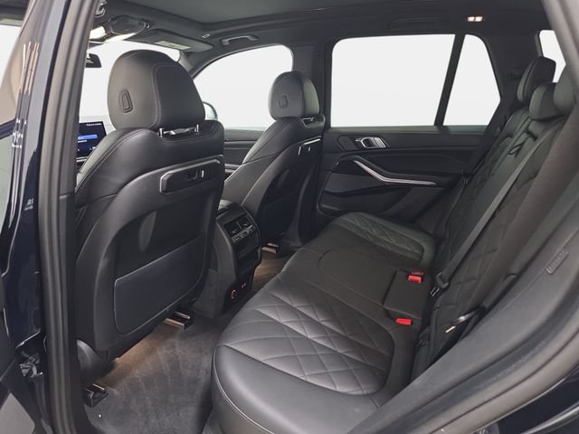 Used 2024 BMW X5 xDrive40i w/ M Sport Package AWD/4WD image 10
